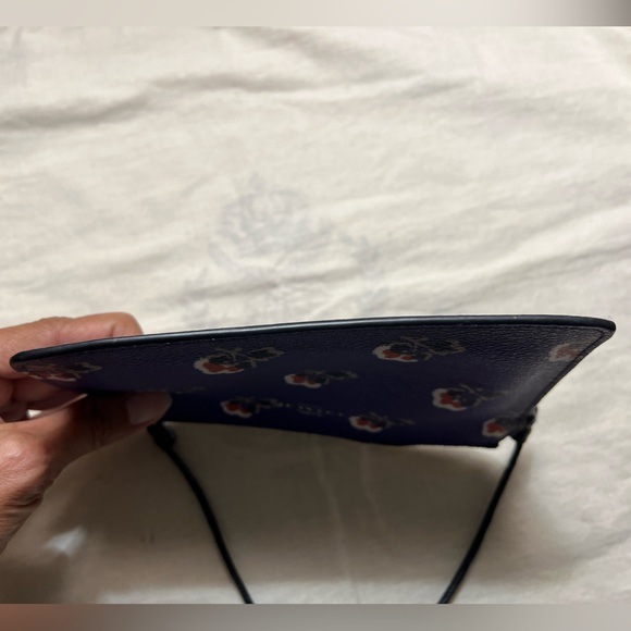 Coach Bramble Rose leather top Zip wristlet 💖 - Picture 6 of 6